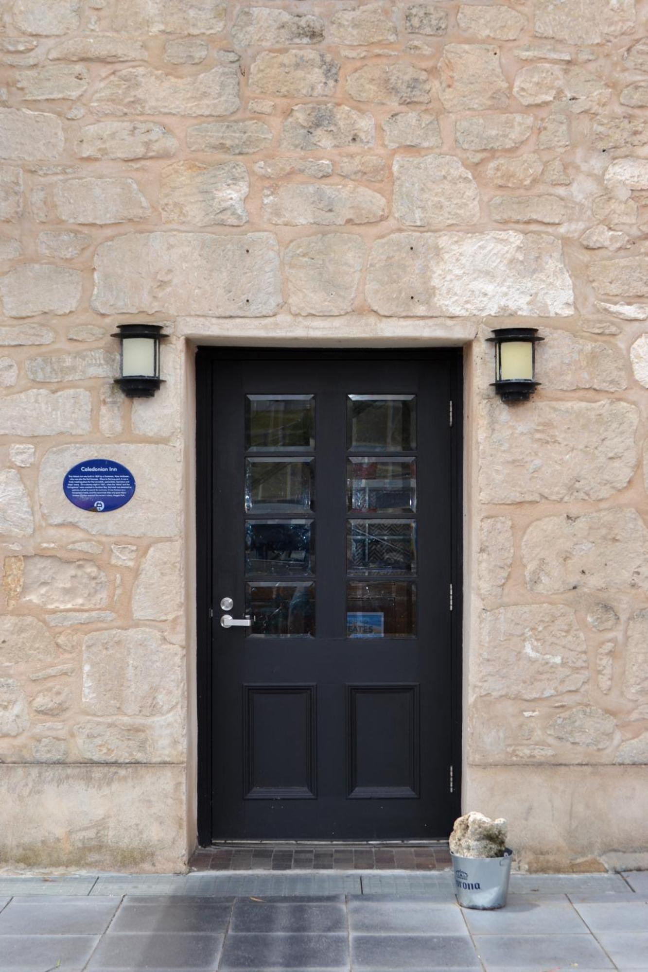 Caledonian Inn Robe Buitenkant foto