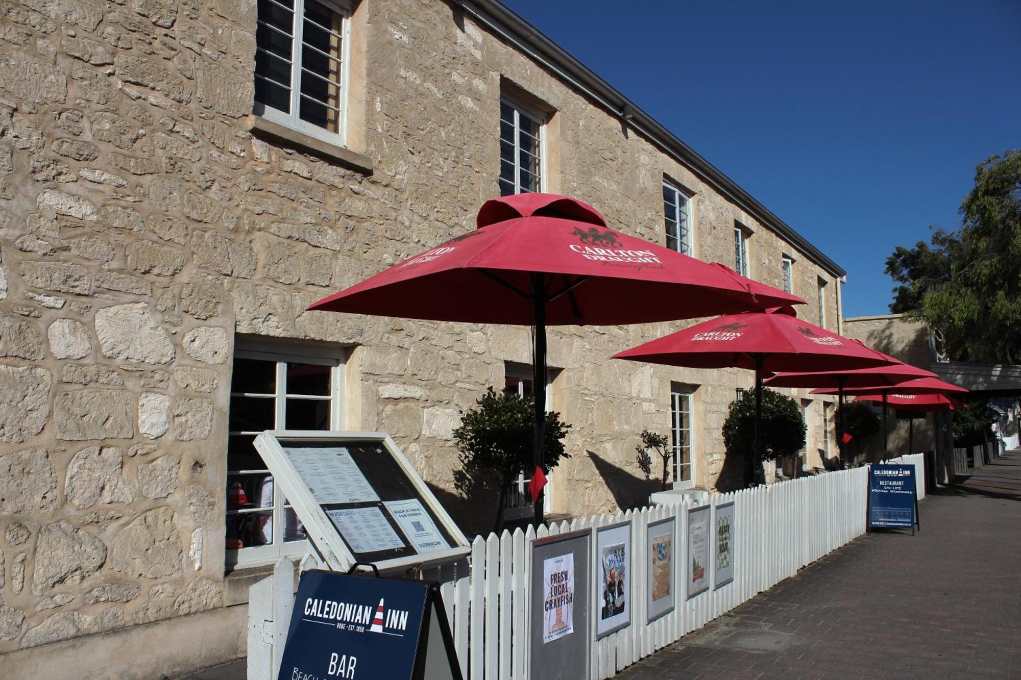Caledonian Inn Robe Buitenkant foto